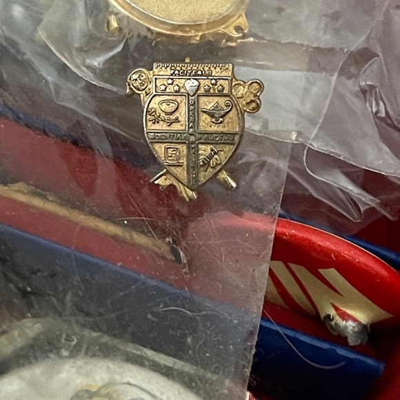 PIN OLD MASONIC TEACHER SYBLE - Picture 1 of 2